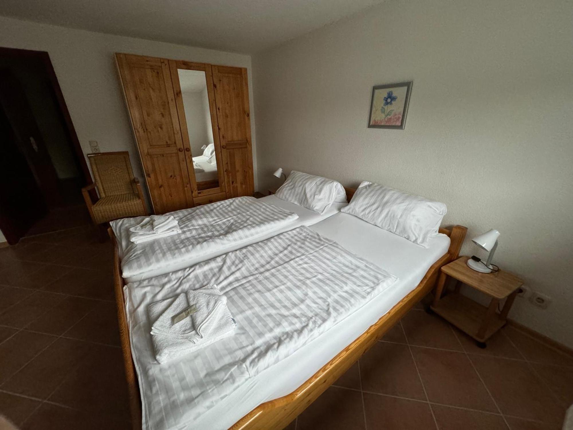 Panorama Guest house Wees